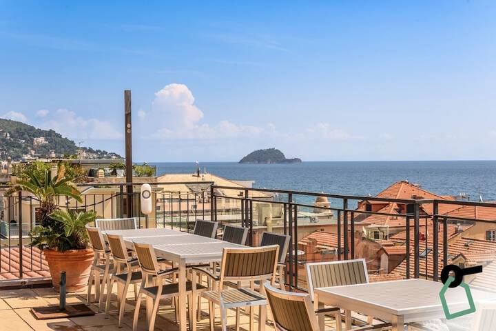 Hotiday Room Collection - Alassio Centro in Alassio