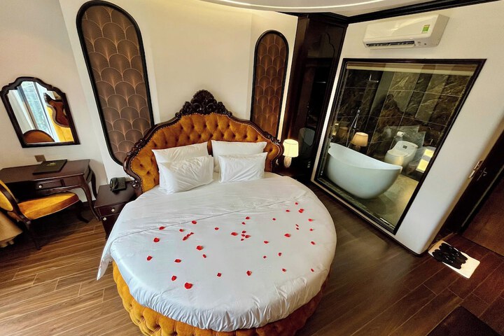 Room 75 of 165