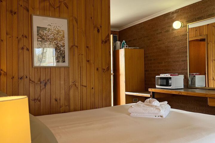 Room 9 of 30