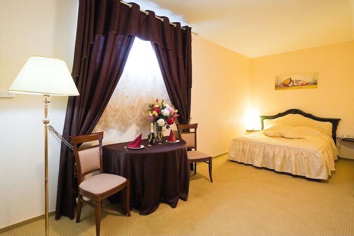 Room 26 of 63