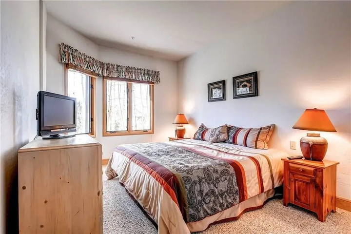 Room 5 of 22