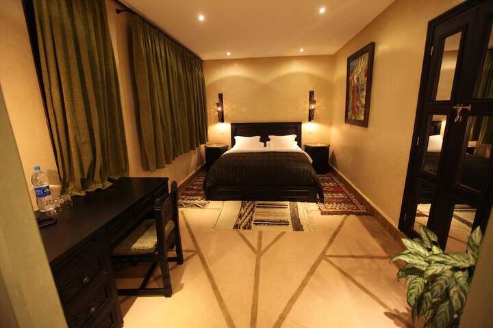 Room 17 of 130