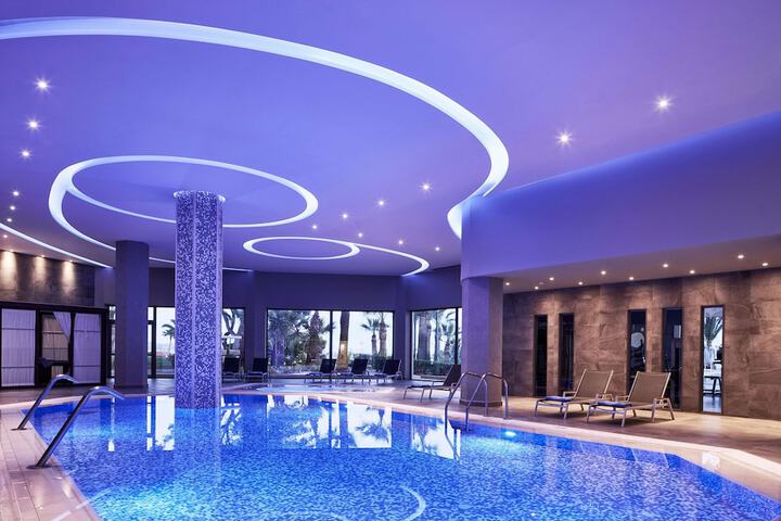 Pool 64 of 138