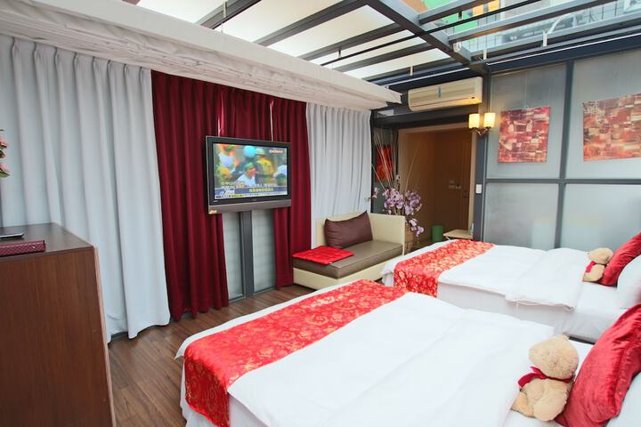 Room 35 of 115