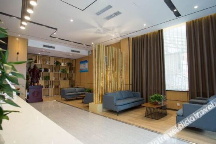 Hotel Interior 3 of 26
