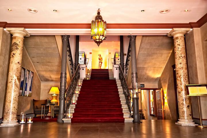 Lobby Entry