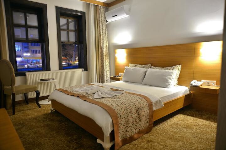 Room 17 of 53