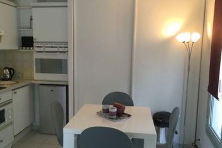Room 108 of 200
