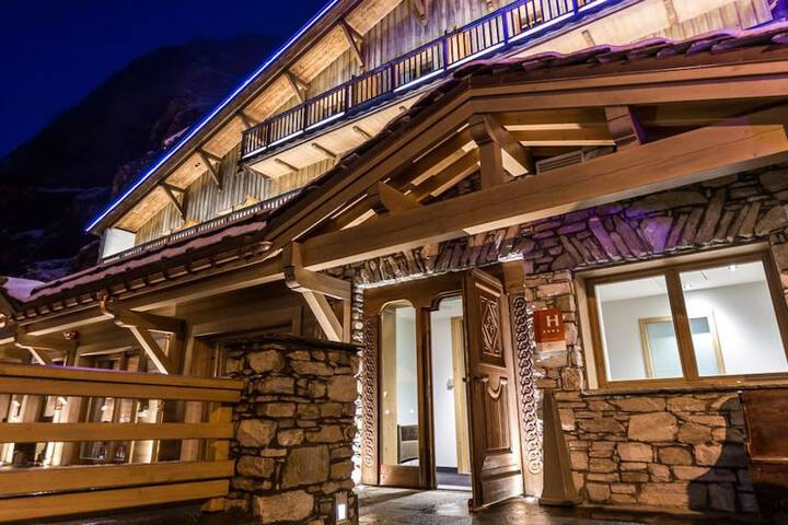 Hôtel & Chalets Le Samovar in Val-d'Isere