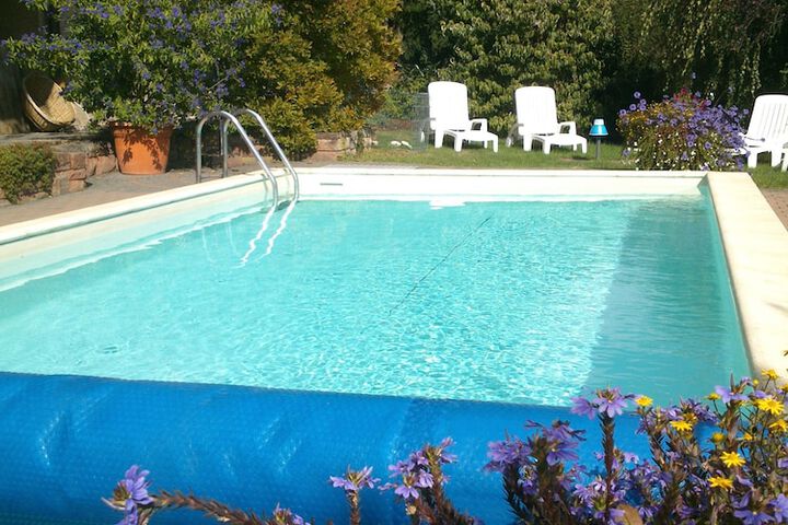 Hotel with Pool