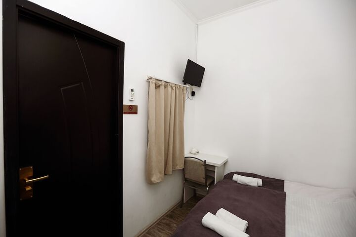 Room 70 of 131