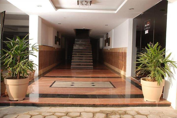 RED SUN HOTEL APARTMENTS
