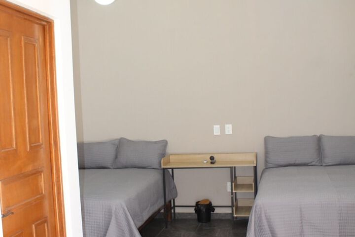 Room 17 of 27