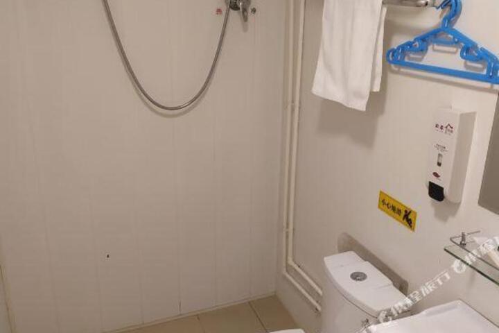 Image of Hejia Hotel (Beijing Baiyun Road Fuxing Hospital)