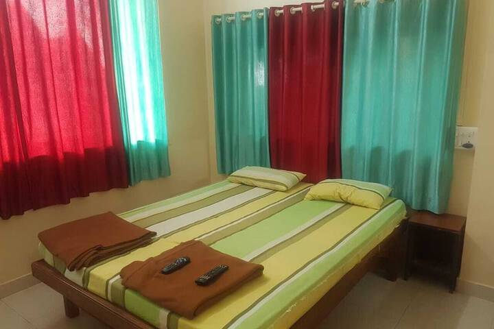 Room 7 of 65