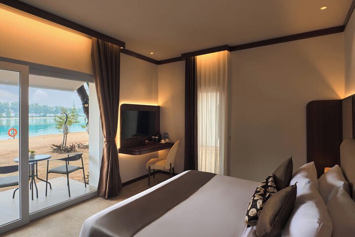Room 13 of 31