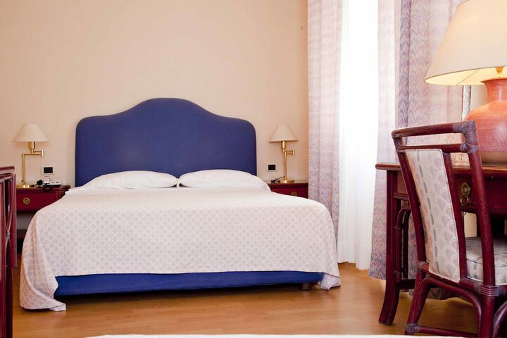 Room 6 of 29