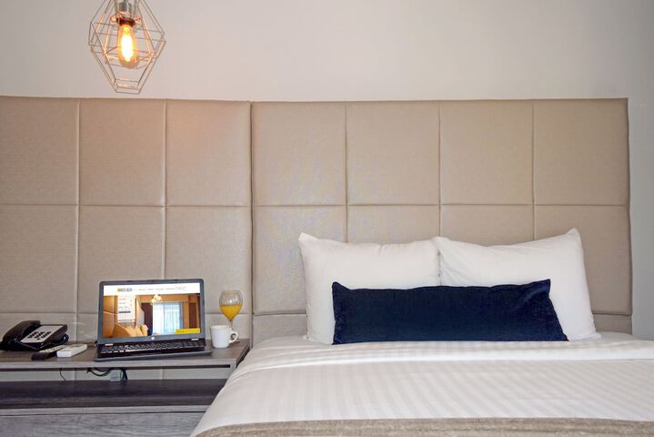 Room 9 of 70