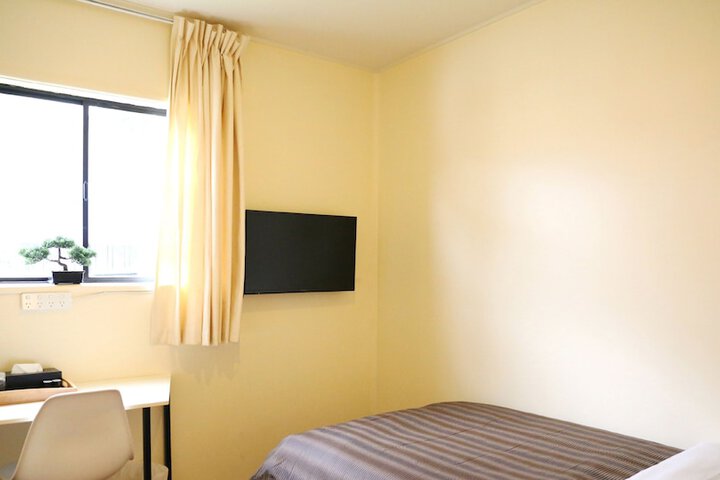 Room 14 of 48