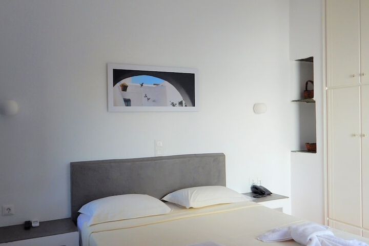 Room 9 of 63
