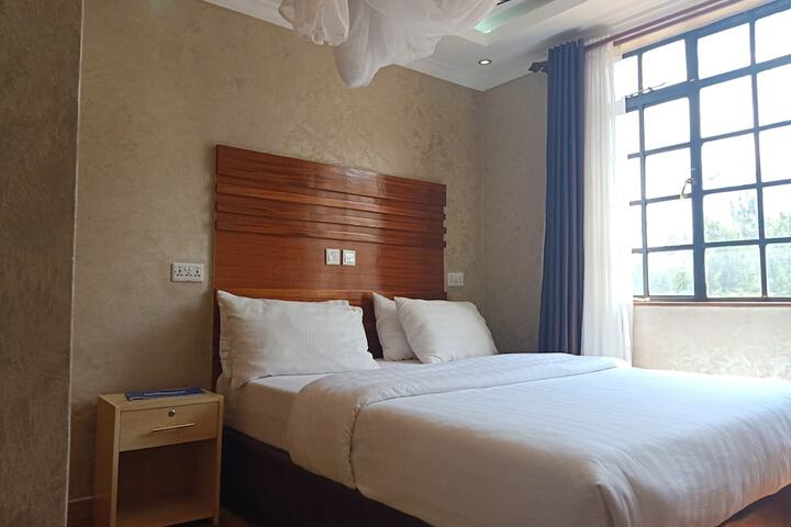 Room 4 of 15