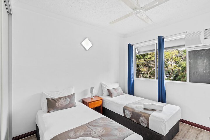 Room 8 of 43