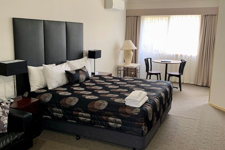 Room 6 of 21
