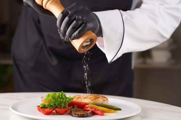 Dining 75 of 98