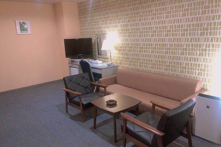 Room 9 of 44