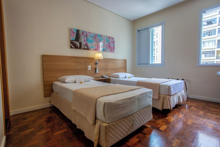 Room 8 of 43