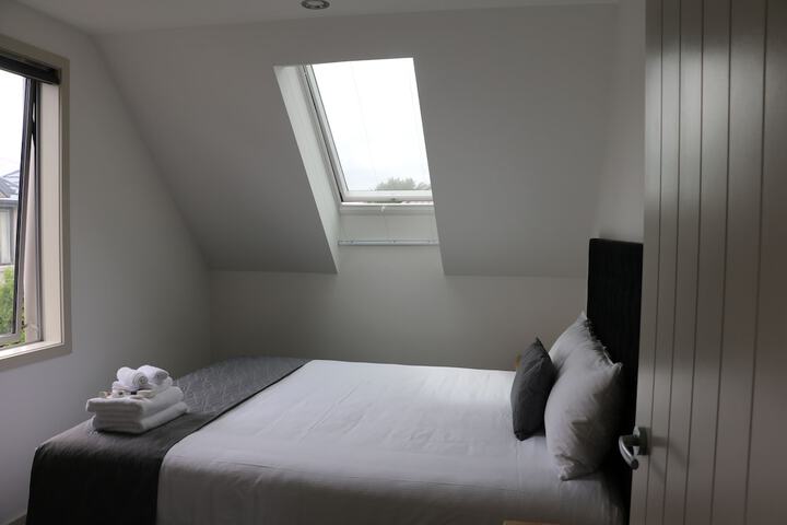 Room 8 of 44