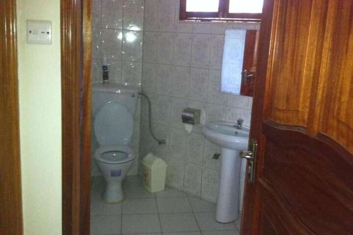 Room 8 of 17