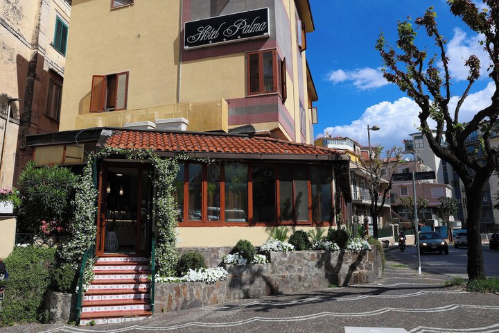 Hotel Palma Central in Castellammare di Stabia