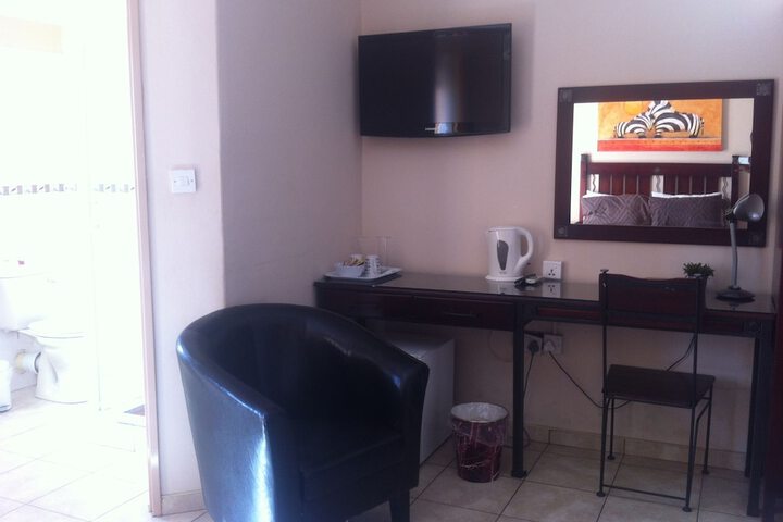 Room 16 of 35