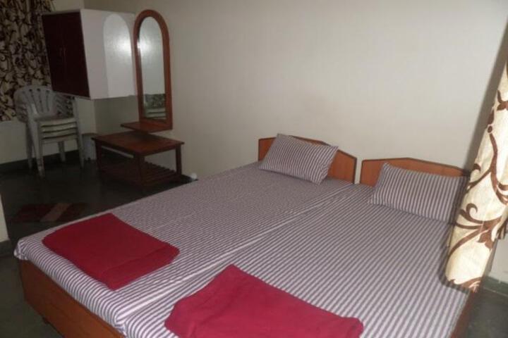 Hotel Gurukrupa