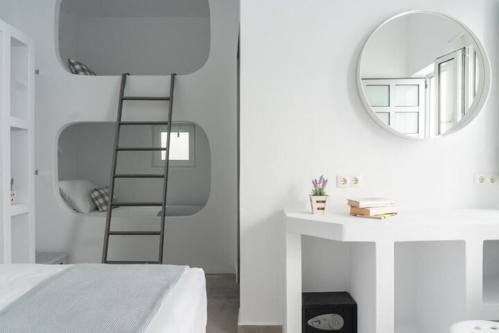 Room 35 of 86