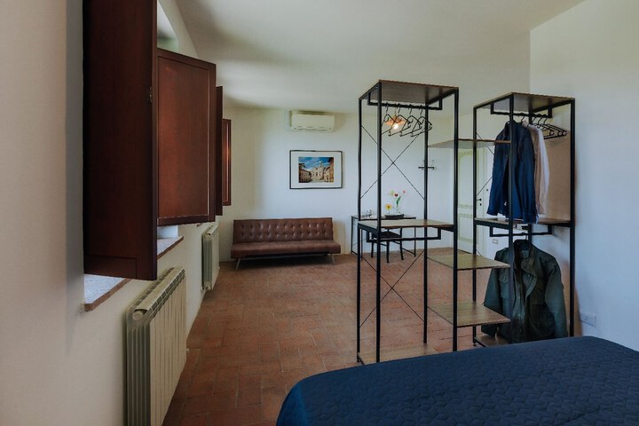 Room 3 of 19