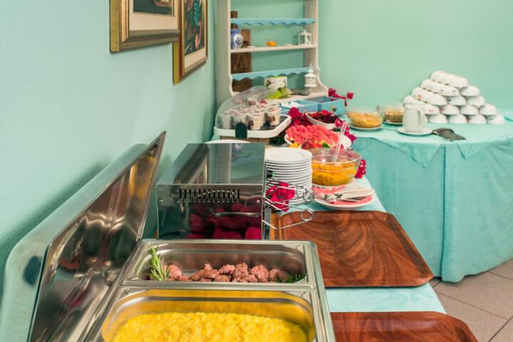 Breakfast buffet