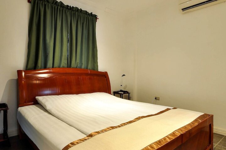 Room 10 of 167