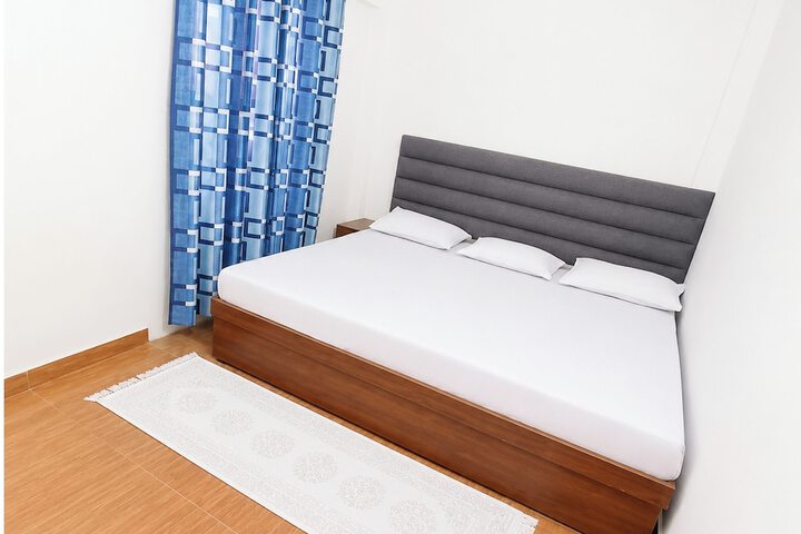 Room 2 of 14