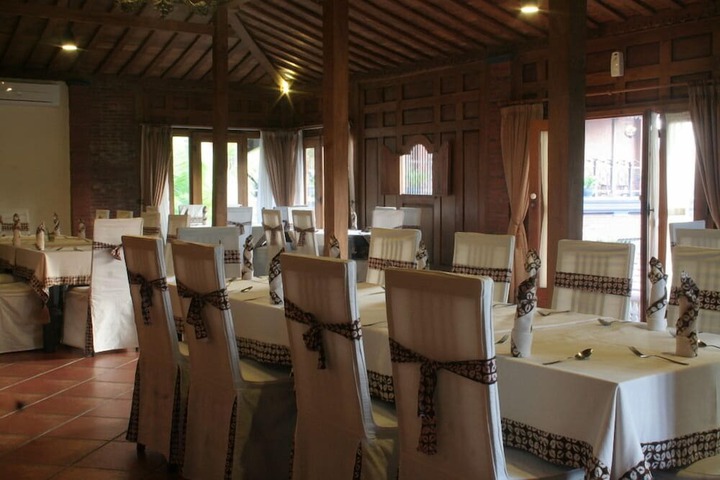 Restaurants