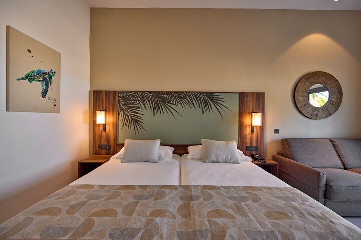 Room 10 of 44