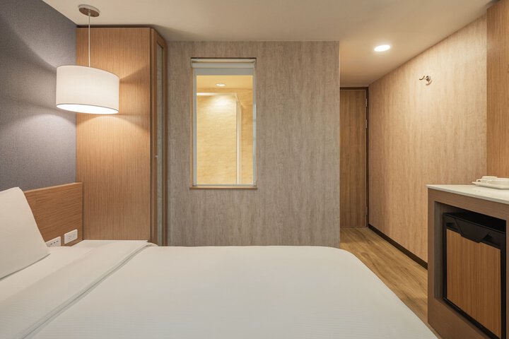 Room 31 of 79