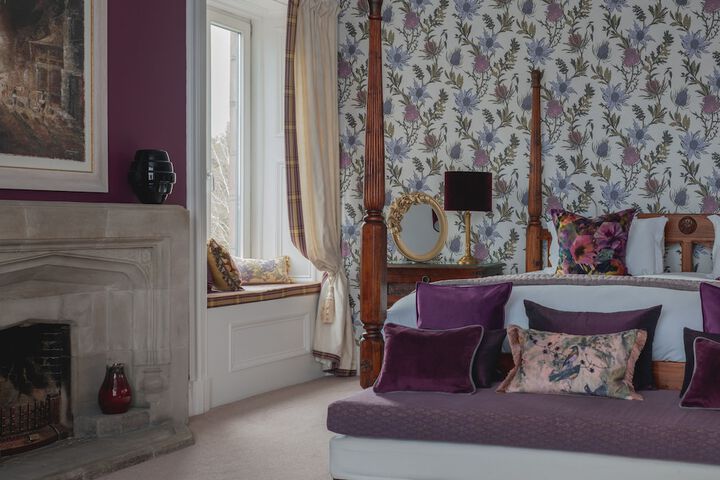 Room 8 of 28