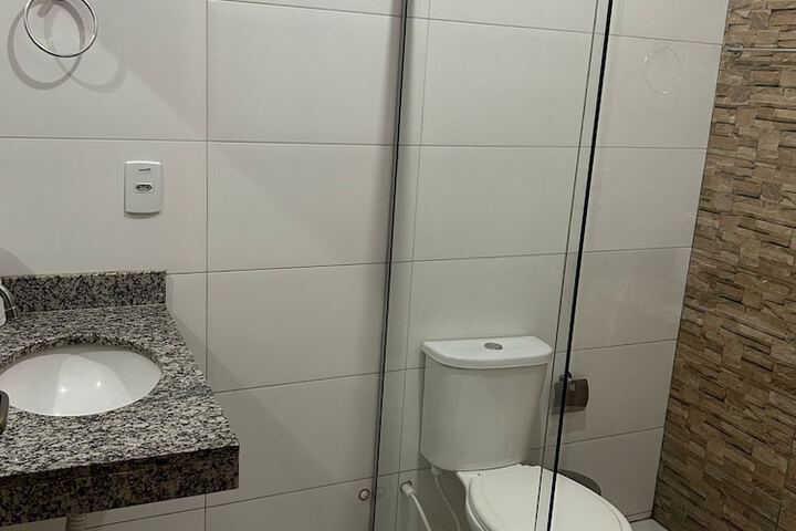 Room 5 of 17
