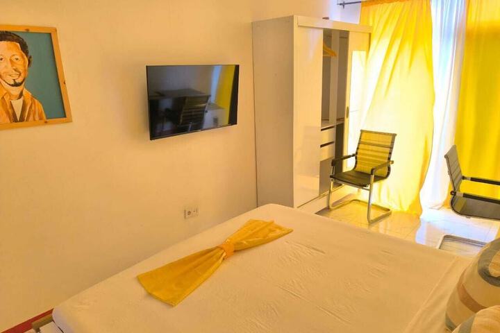Room 53 of 58