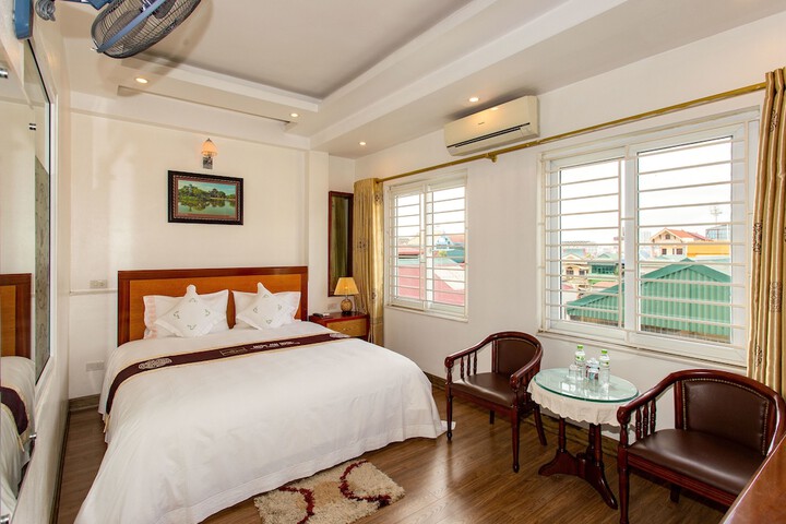 Room 5 of 31