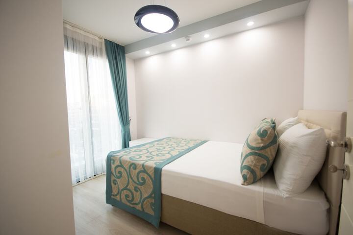 Room 5 of 34