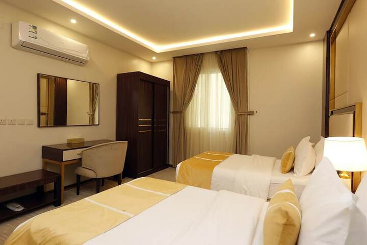 Room 13 of 29