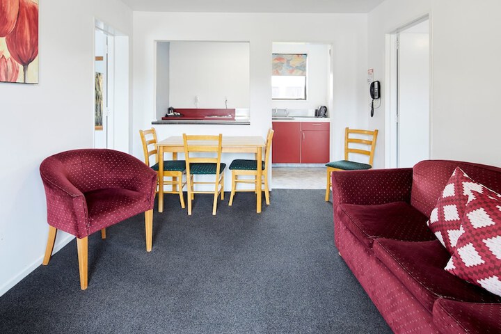 Room 14 of 26